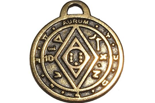 amulet for good luck and wealth