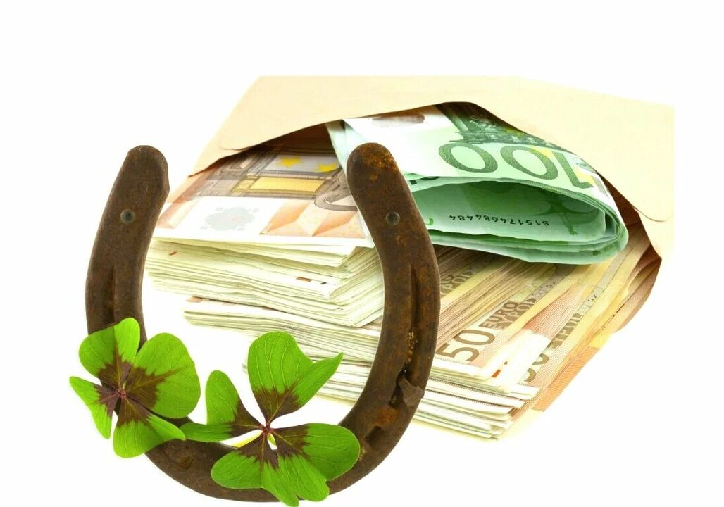 Horseshoe is one of the ideal talismans for making money