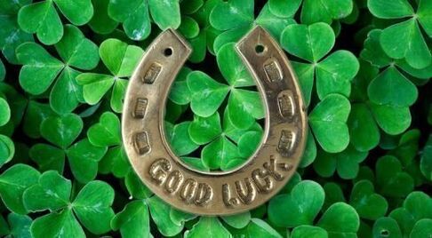 horseshoe lucky charms