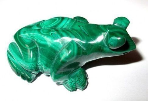 Green malachite frog in the shape of a good luck charm